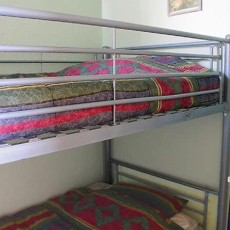Appartement T2 Climatise Avec Piscine Et Parking A 100m De La - Fr-1-607-207 *