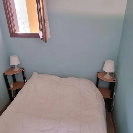 Appartement T2 Climatise Avec Piscine Et Parking A 100m De La - Fr-1-607-207 *