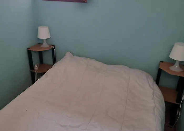 T2 Climatise Avec Piscine Et Parking A 100m De La - Fr-1-607-207 * Agde